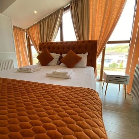 Ami Residence Bucharest Airport&Therme&Parking Otopeni Dış mekan fotoğraf