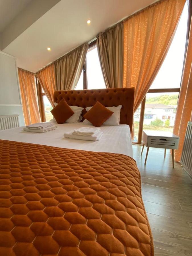 Ami Residence Bucharest Airport&Therme&Parking Otopeni Dış mekan fotoğraf