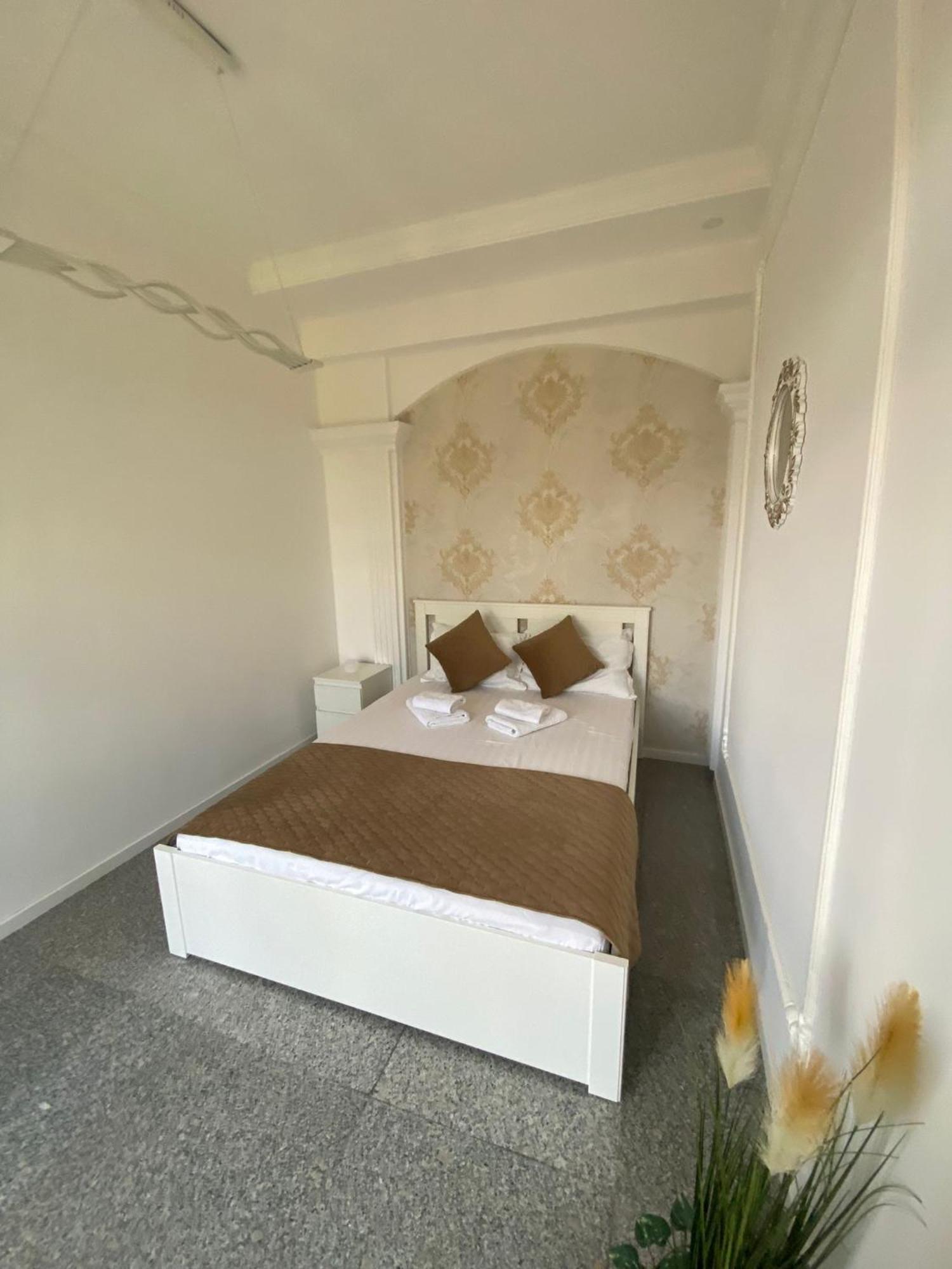 Ami Residence Bucharest Airport&Therme&Parking Otopeni Dış mekan fotoğraf
